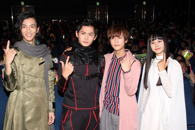 「仮面ライダージオウ」奥野壮&押田岳ら、書初めで決意表明!『平成仮面ライダー20作記念 仮面ライダー平成ジェネレーションズ FOREVER』大ヒット御礼!! 応援上映会