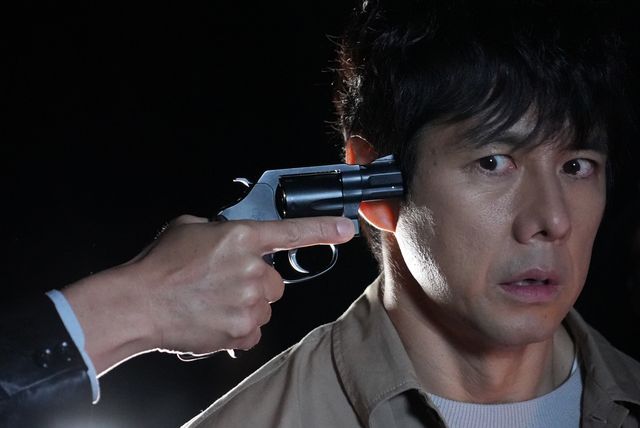 佐野勇斗演じる橘一星は敵か味方か…？ドラマ「真犯人フラグ」第3話場面カット（2枚目）