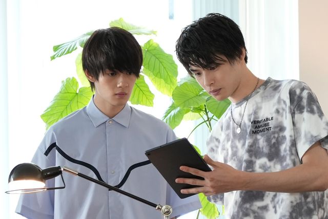 佐野勇斗演じる橘一星は敵か味方か…？ドラマ「真犯人フラグ」第3話場面カット（6枚目）