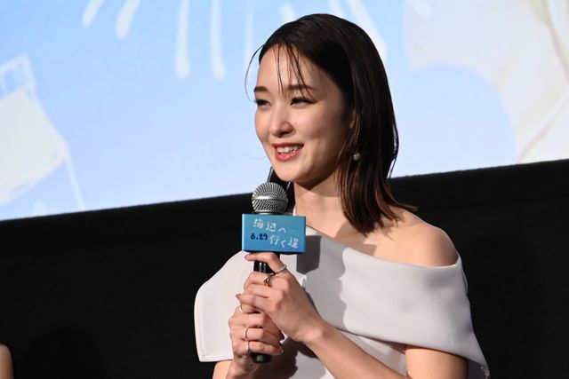 麻生久美子、唐田えりか、剛力彩芽、菅原小春ら美の共演『海辺へ行く道』完成披露上映会（5枚目）