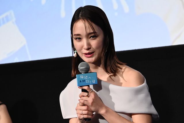 麻生久美子、唐田えりか、剛力彩芽、菅原小春ら美の共演『海辺へ行く道』完成披露上映会（6枚目）