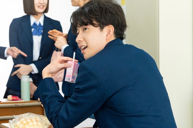 賀喜遥香＆筒井あやめ、かわいすぎ！「量産型ルカ -プラモ部員の青き逆襲-」場面写真（7枚）（5枚目）