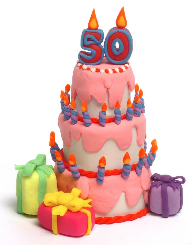 誕生50周年記念のケーキ版「プレイ・ドー」