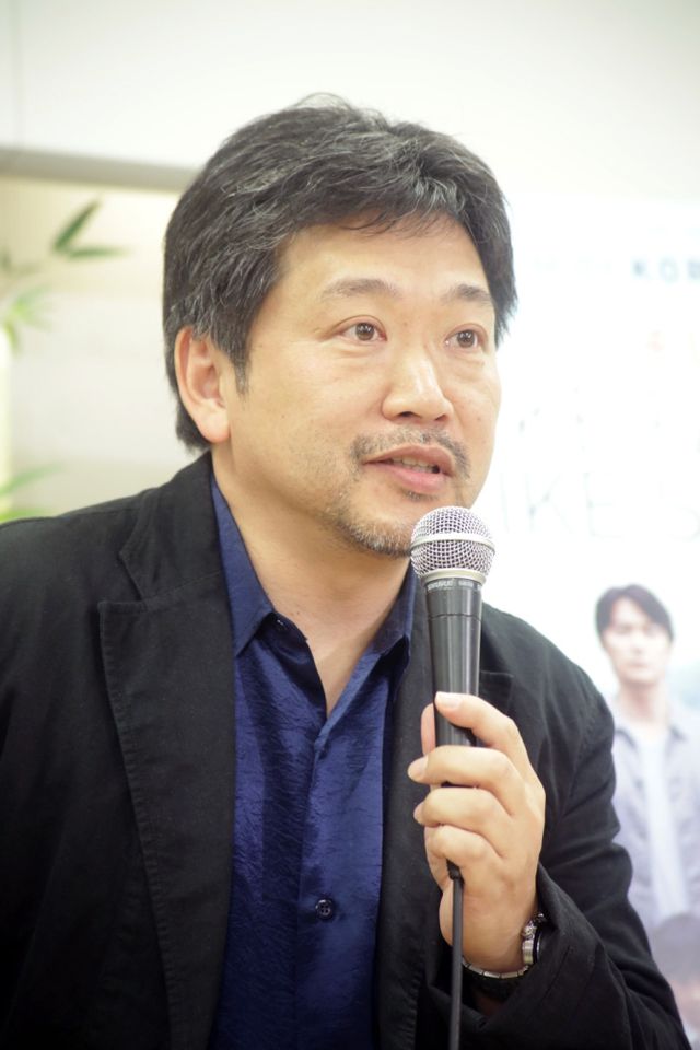 カンヌ国際映画祭で審査員賞を受賞した『そして父になる』是枝裕和監督の凱旋会見フォトギャラリー（3枚目）