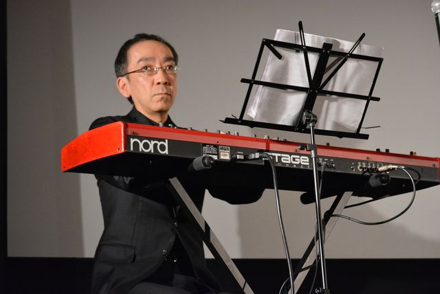 中山美穂、パープルのドレスで登場『蝶の眠り』初日舞台あいさつ【全14枚】（10枚目）