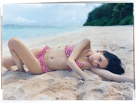 蜷川実花×水原希子写真集「Girl」フォトギャラリー（4枚目）