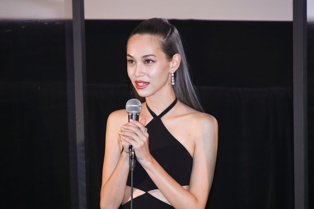 水原希子、個性的なドレスで美しさ輝く！（8枚目）