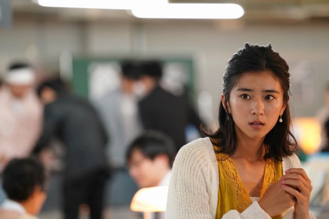 【4枚】ボブヘアの松本まりかも出演！異色ドラマ「死役所」（3枚目）