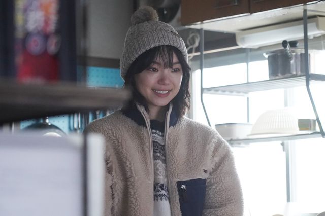 月9「海のはじまり」目黒蓮に涙止まらない初回場面写真（2枚目）