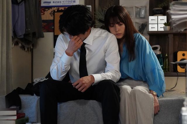 月9「海のはじまり」目黒蓮に涙止まらない初回場面写真（8枚目）