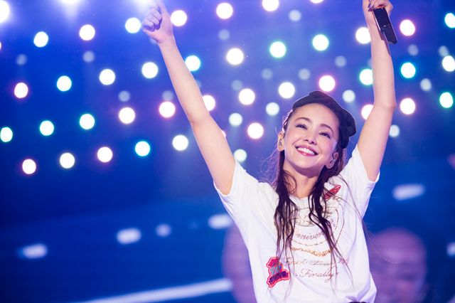 安室奈美恵、史上初の快挙を達成！（6枚目）