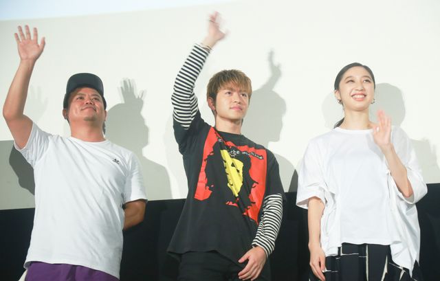 佐野玲於＆E-girls坂東希ら登場！映画『虹色デイズ』公開記念舞台あいさつ（9枚目）