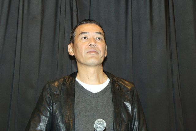 劇団EXILE・青柳翔、生き別れた息子を演じた子役と初対面！『MR.LONG／ミスター・ロン』初日（12枚目）