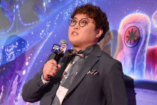 清野菜名＆松山ケンイチら、可愛く“ウサ耳”ポーズ！映画『星つなぎのエリオ』ジャパンプレミア（9枚目）