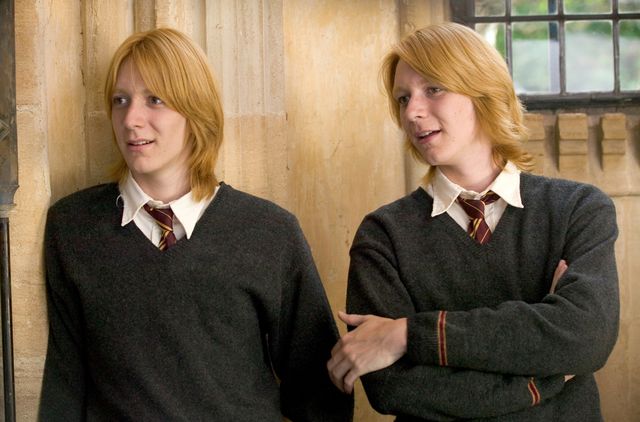 ハリーポッター ウィーズリー兄弟 サイン入りポートレート フェルプス兄弟 ハリーポッター ウィーズリー兄弟 サイン入りポートレート