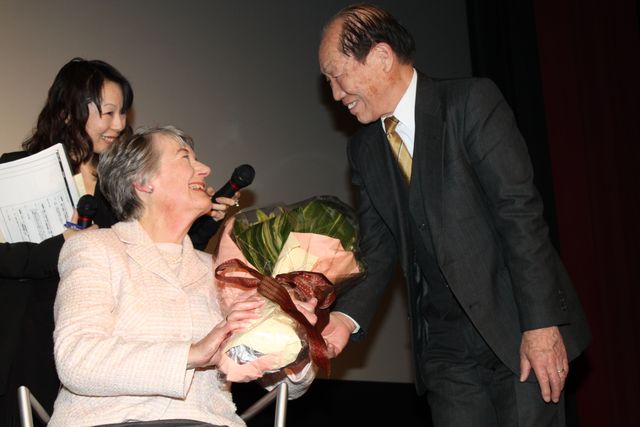 ニコール・キッドマンが演じた女性のモデルとなった原作者の妻とジョナサン・テプリツキー監督らが来日！映画『レイルウェイ 運命の旅路』来日ティーチイン写真ギャラリー（8枚目）