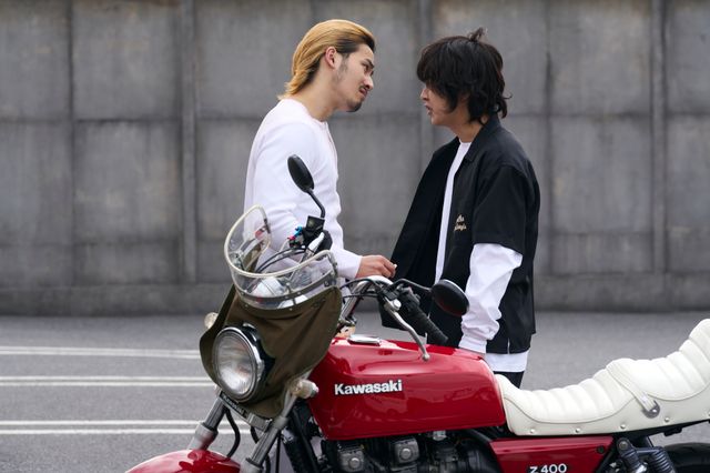 距離近すぎ！倉悠貴VS水上恒司『OUT』場面写真＜6枚＞（3枚目）