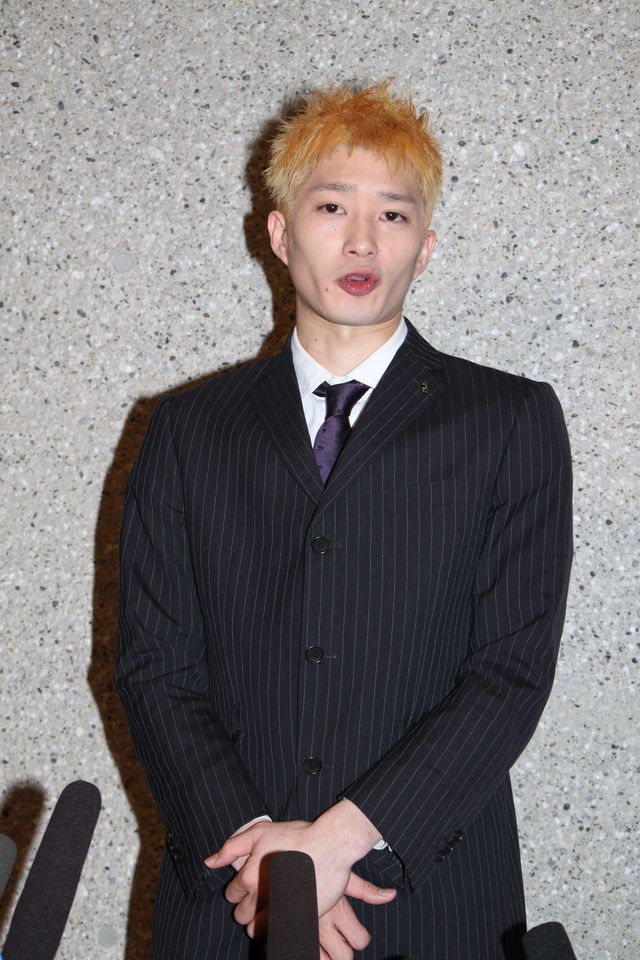 涙目で頭を下げた田島優成フォトギャラリー（5枚目）