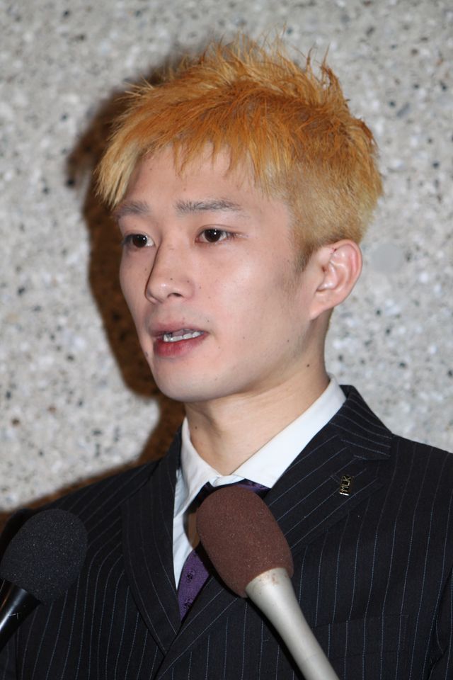 涙目で頭を下げた田島優成フォトギャラリー（6枚目）