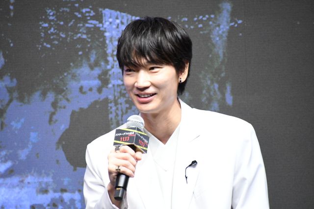 北川景子、ブラック衣装を素敵に着こなし！綾野剛はホワイト衣装でかっこよさ炸裂『ドクター・デスの遺産-BLACK FILE-』完成報告イベント（9枚目）