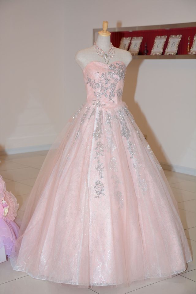 こじるりの美しい背中…「アヤナチュール」新作発表会フォトギャラリー（6枚目）