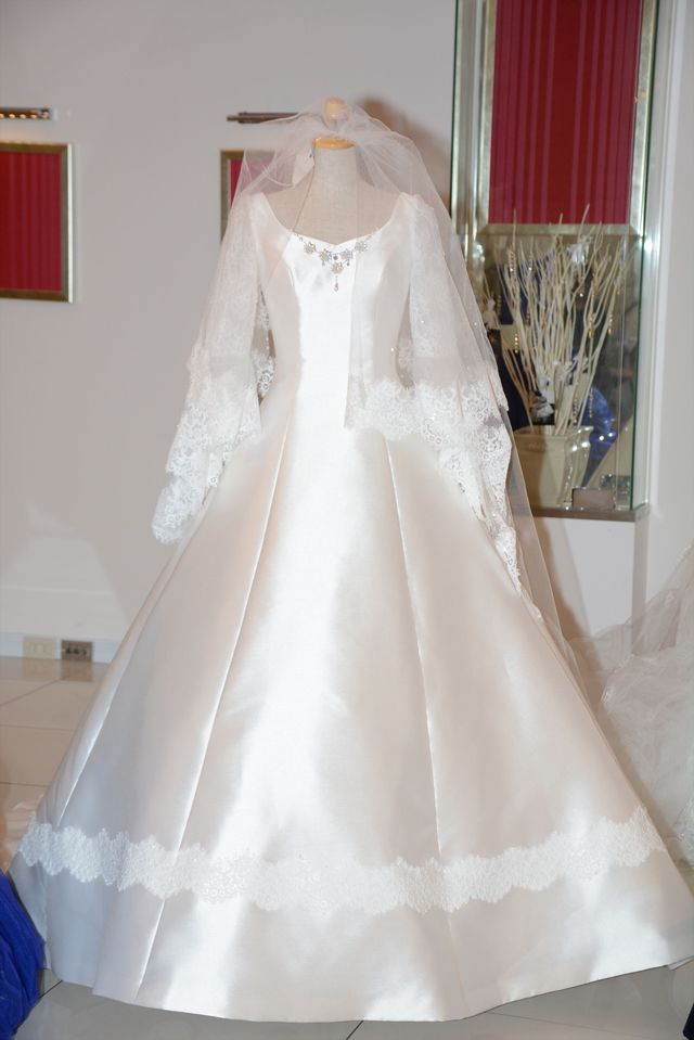 こじるりの美しい背中…「アヤナチュール」新作発表会フォトギャラリー（9枚目）