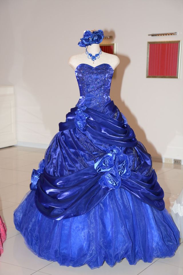 こじるりの美しい背中…「アヤナチュール」新作発表会フォトギャラリー（10枚目）