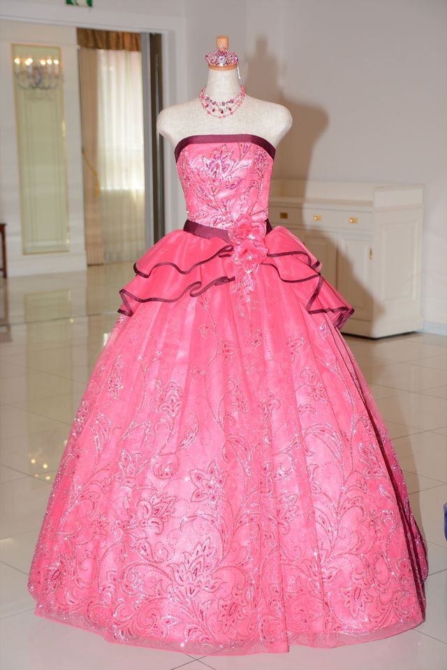 こじるりの美しい背中…「アヤナチュール」新作発表会フォトギャラリー（11枚目）