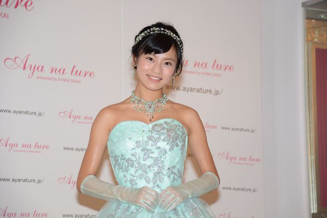 こじるりの美しい背中…「アヤナチュール」新作発表会フォトギャラリー（12枚目）