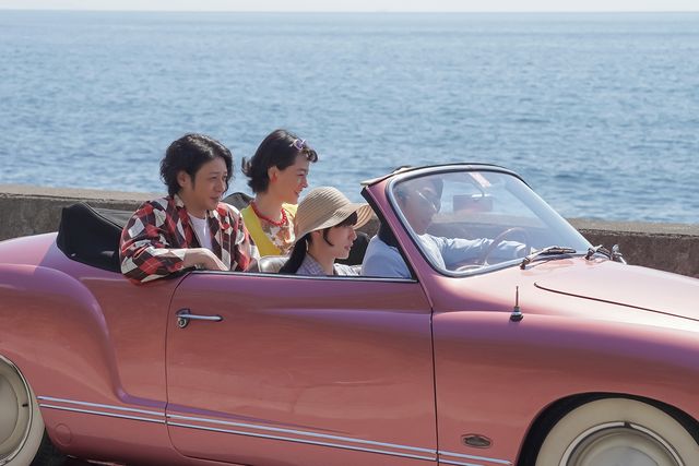海にドライブ…「カムカムエヴリバディ」第51回の場面写真（3枚目）