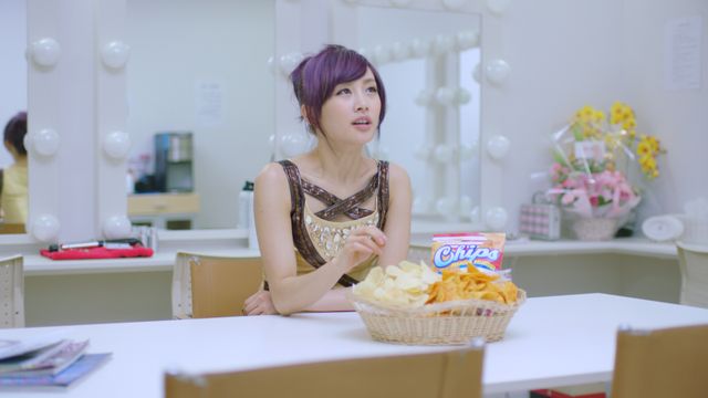 KARAニコル、驚がくの大変身！「ソイカラ」CMフォトギャラリー（5枚目）