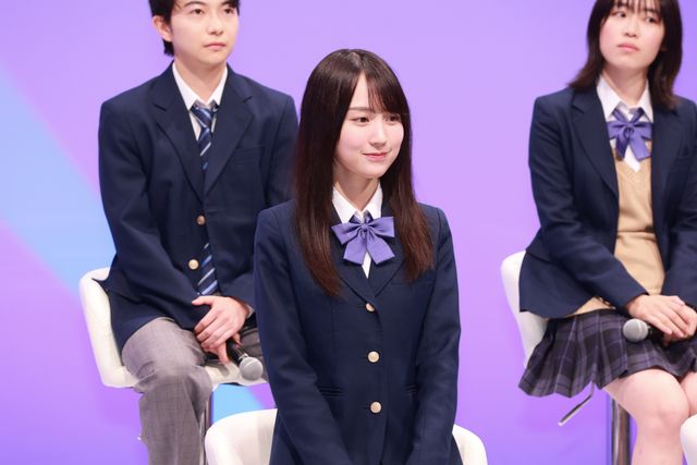 乃木坂46・賀喜遥香＆筒井あやめ、プラモデル組み立て対決に挑戦！ドラマ「量産型ルカ」記者会見（3枚目）