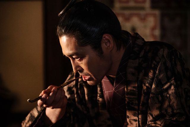 楽しそうな蔦重（横浜流星）＆りつ（安達祐実）…大河ドラマ「べらぼう～蔦重栄華乃夢噺～」第16回（4枚目）