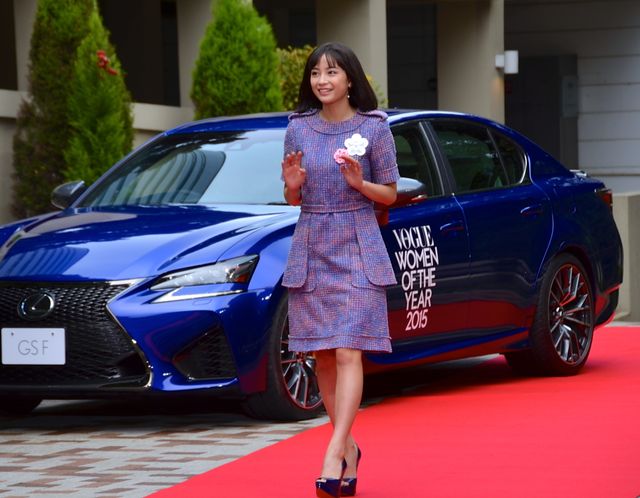 広瀬すず＆吉田羊、美の共演！ピース又吉・綾部も登場「VOGUE JAPAN Women of the Year 2015」ギャラリー（5枚目）