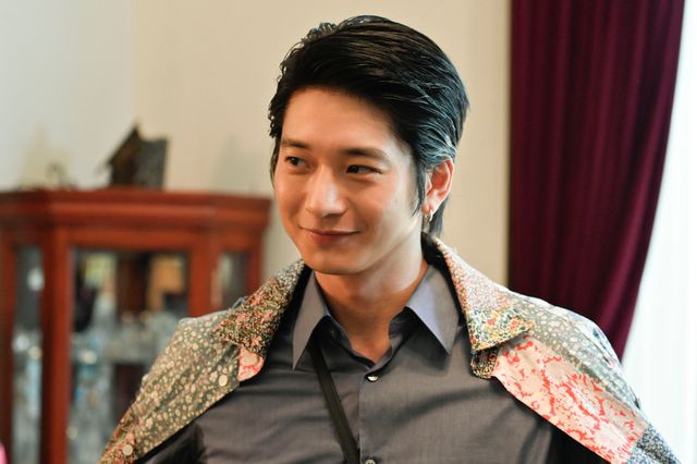 衣装もスゴい！向井理がメインゲスト「時効警察はじめました」2話場面写真：フォトギャラリー