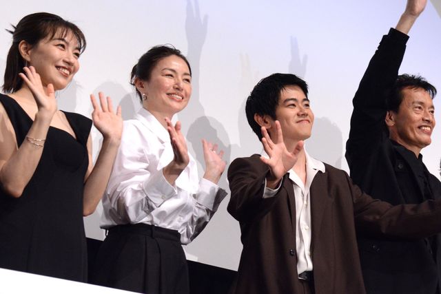 カンヌで話題！黒崎煌代、遠藤憲一、井川遥、木竜麻生“ファミリー”集結『見はらし世代』ジャパンプレミア（3枚目）