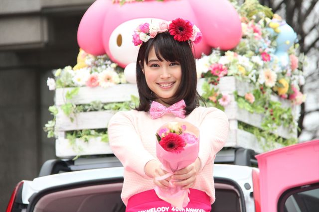 広瀬アリス、夢だったお花屋さんに（16枚目）