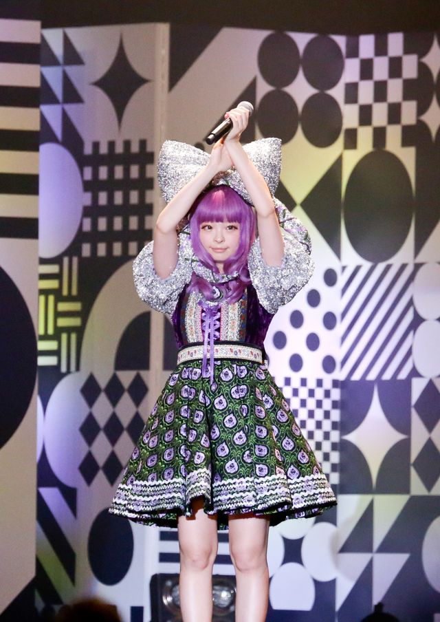 きゃりーぱみゅぱみゅに海外ファン7,000人が熱狂！　画像ギャラリー（6枚目）