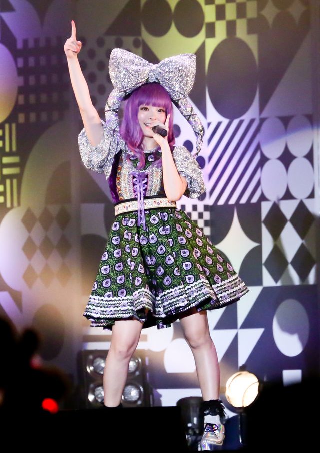 きゃりーぱみゅぱみゅに海外ファン7,000人が熱狂！　画像ギャラリー（7枚目）