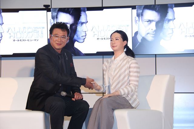 本当に人間みたい！アンドロイド×船越英一郎フォトギャラリー（5枚目）