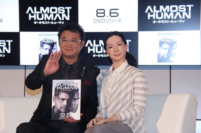 本当に人間みたい！アンドロイド×船越英一郎フォトギャラリー（9枚目）