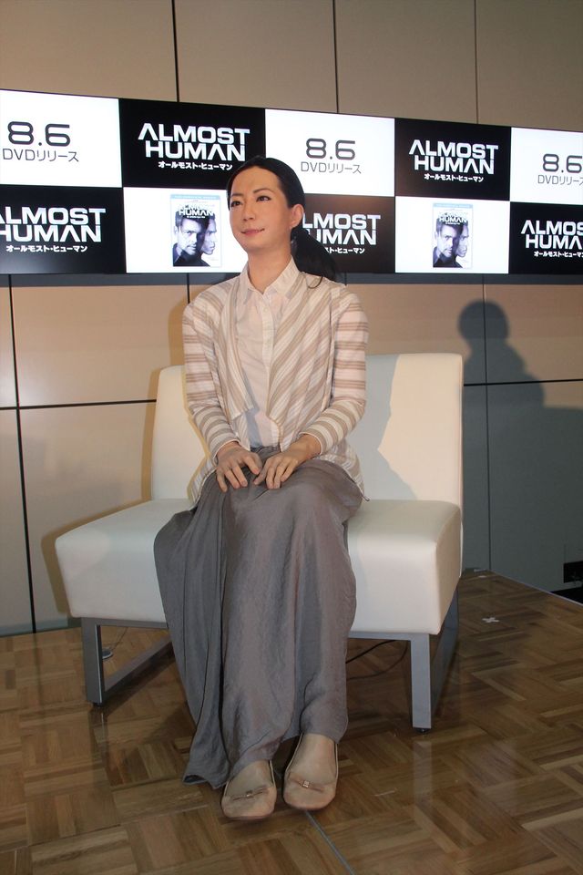 本当に人間みたい！アンドロイド×船越英一郎フォトギャラリー（10枚目）