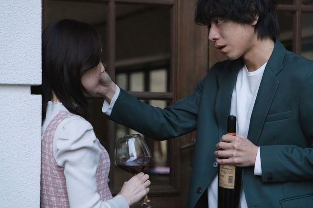 「魔物」麻生久美子＆塩野瑛久、今度は車中で…第4話場面写真（24枚目）