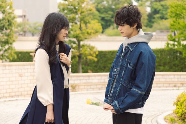 「魔物」麻生久美子＆塩野瑛久、今度は車中で…第4話場面写真（29枚目）