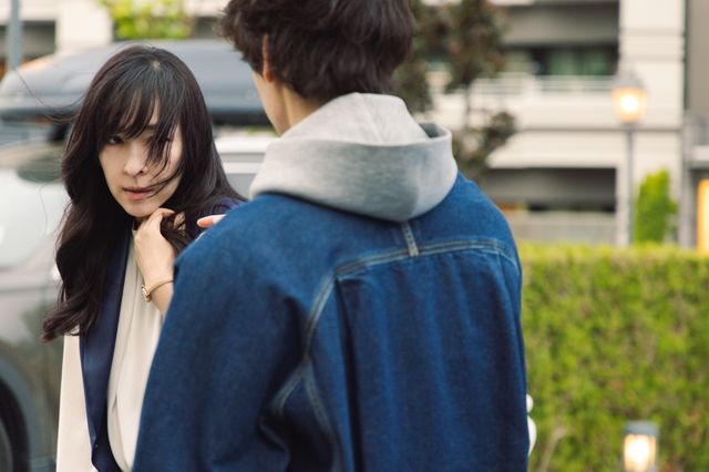 「魔物」麻生久美子＆塩野瑛久、今度は車中で…第4話場面写真（30枚目）