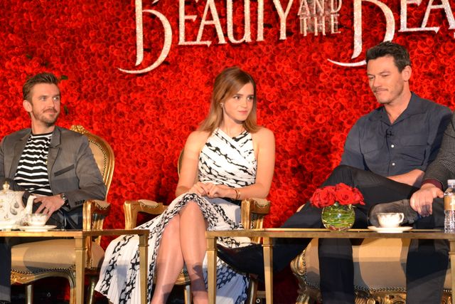 バラが似合う！エマ・ワトソン＆ルーク・エヴァンス『美女と野獣』LA会見フォトギャラリー（9枚目）