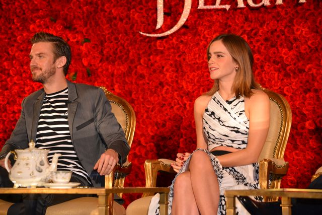 バラが似合う！エマ・ワトソン＆ルーク・エヴァンス『美女と野獣』LA会見フォトギャラリー（18枚目）
