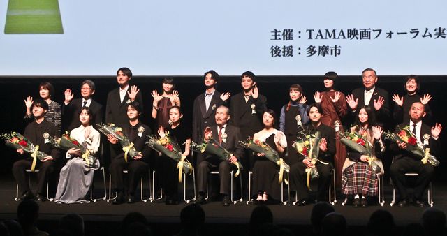 上白石萌音、肩出しドレスで魅了！第16回TAMA映画賞授賞式（3枚目）