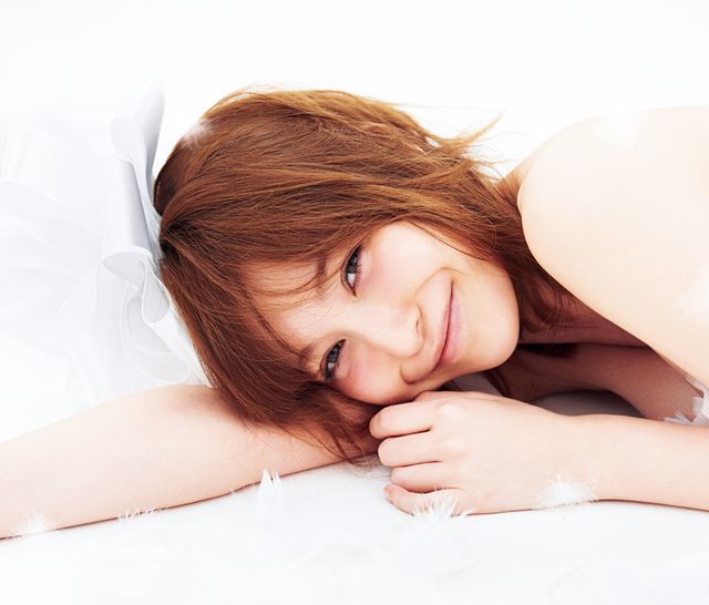 横たわる姿が色っぽい…「PEACH JOHN Beauty vol.35」フォトギャラリー（6枚目）