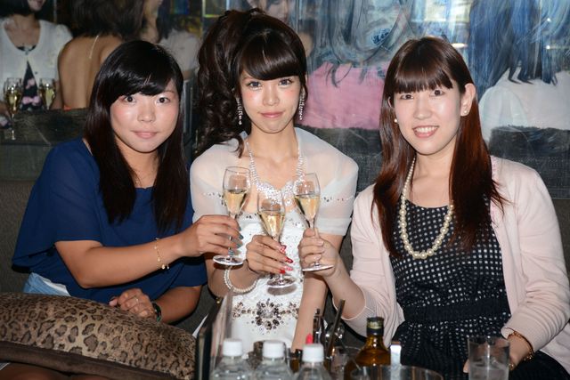 坂口杏里・森下悠里らがキャバ嬢に！『ハニー・フラッパーズ』公開記念イベントフォトギャラリー（7枚目）